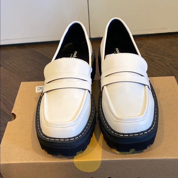 Cool planet by Steve Madden ivory penny loafers 7.5 - Picture 1 of 12